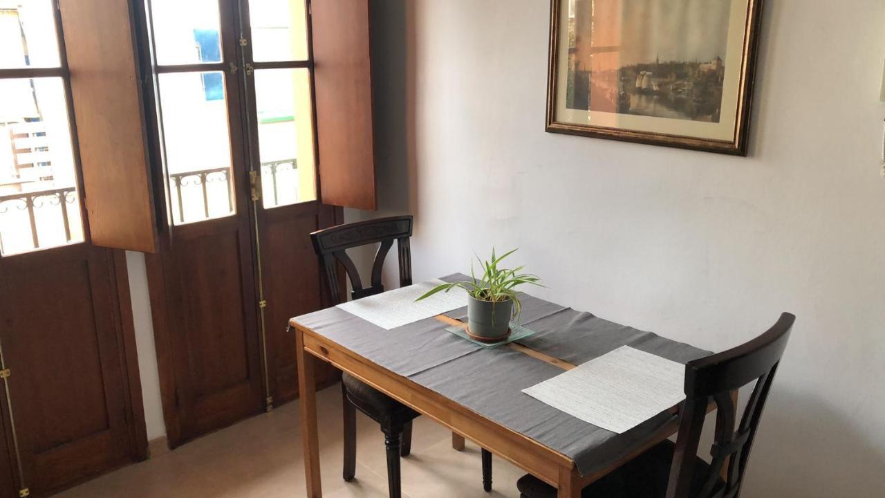 Estudio En El Centro De Sevilla Екстериор снимка